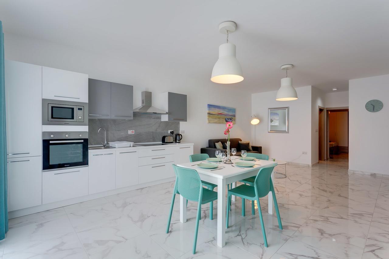 Marvelous 2 Bedroom Apartment By The Sea Qawra Luaran gambar